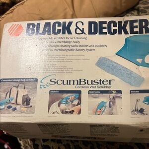 Black & Decker ScumBuster Cordless Wet Scrubber with Blue Pad